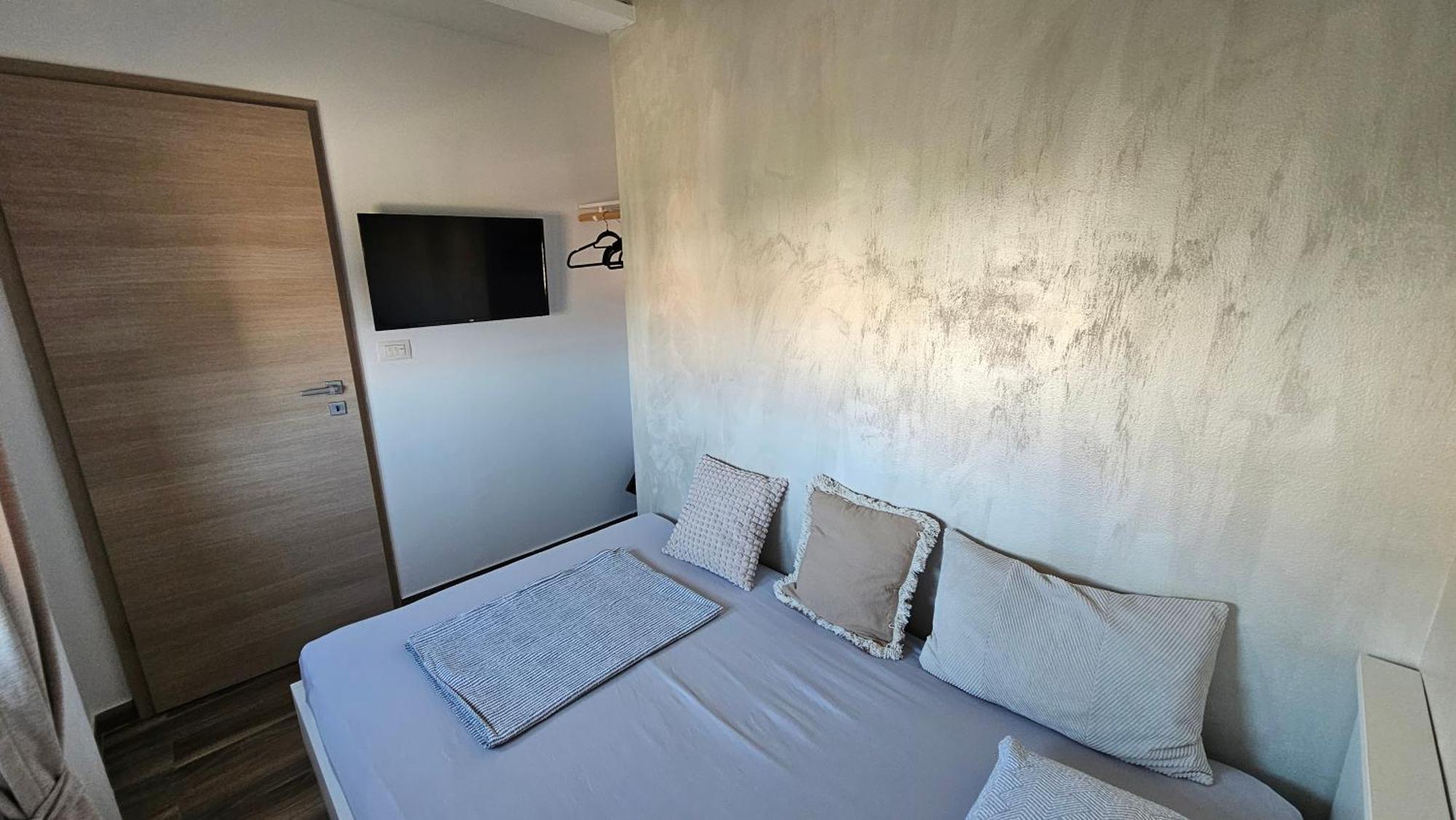 Apartment Natalia Valbandon ภายนอก รูปภาพ